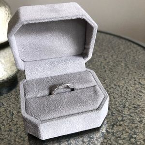 Beautiful Custom 14k White Gold Wedding Band